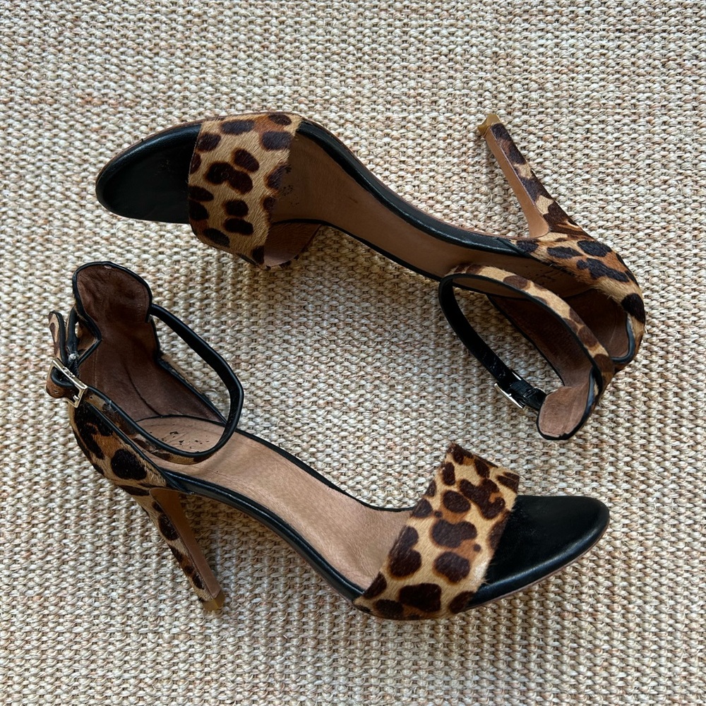 Joie Cheetah Print 3 Inch Heels in Size 9